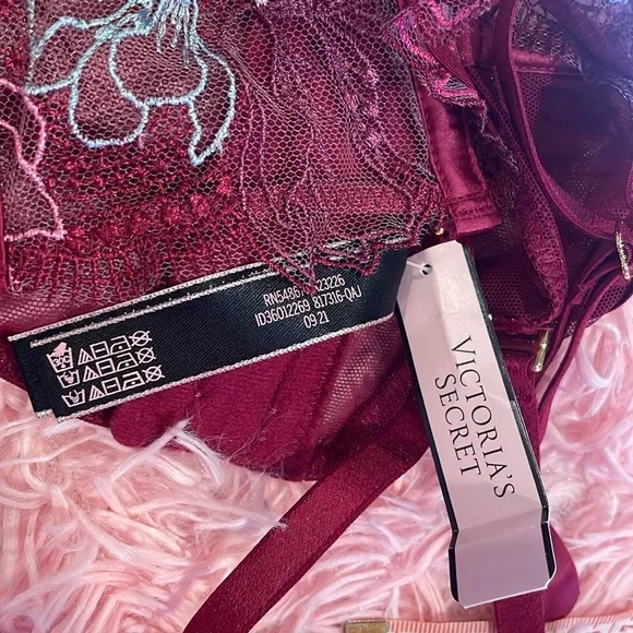 COPY NWT VICTORIAS SECRET “very sexy” GARTER BELT SEXY LACE stretchy sexy garter - Picture 4 of 7